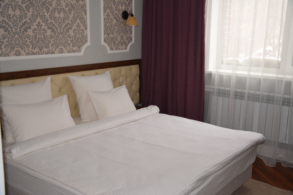 Brown Hotel Астана Экстерьер фото